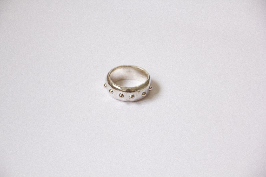 dot ring