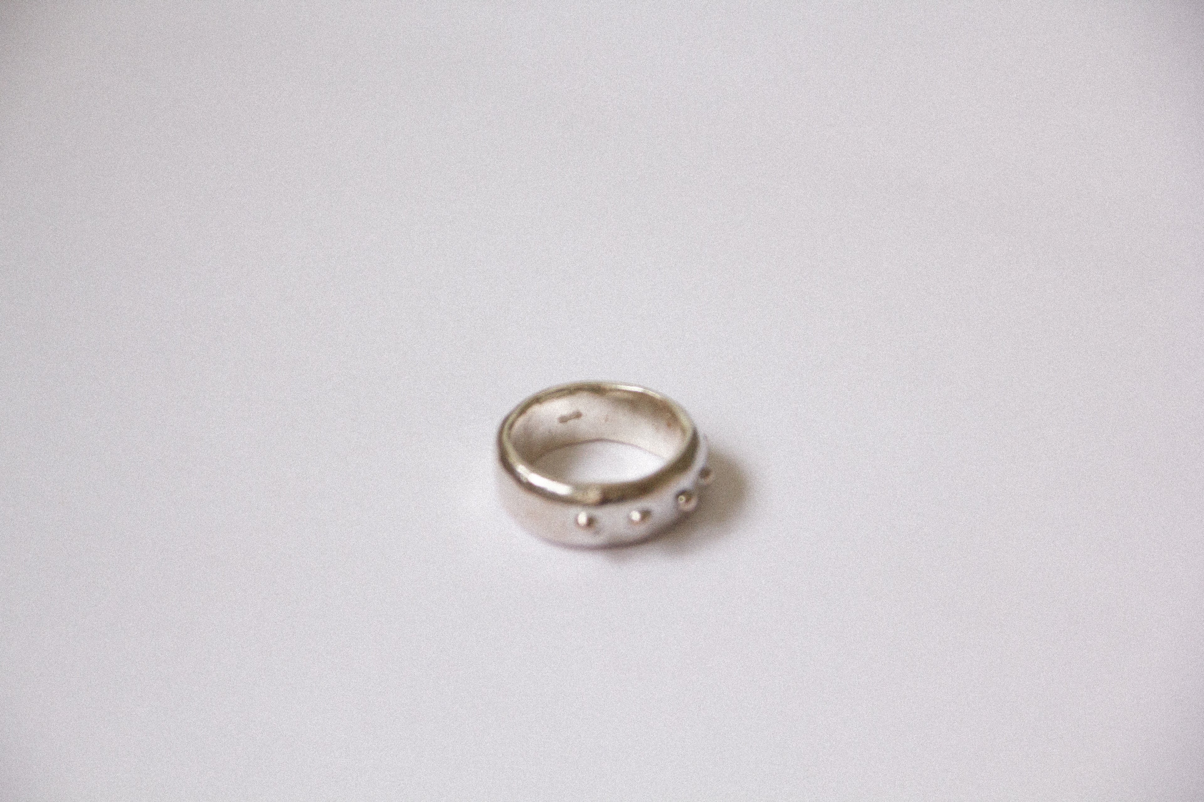dot ring