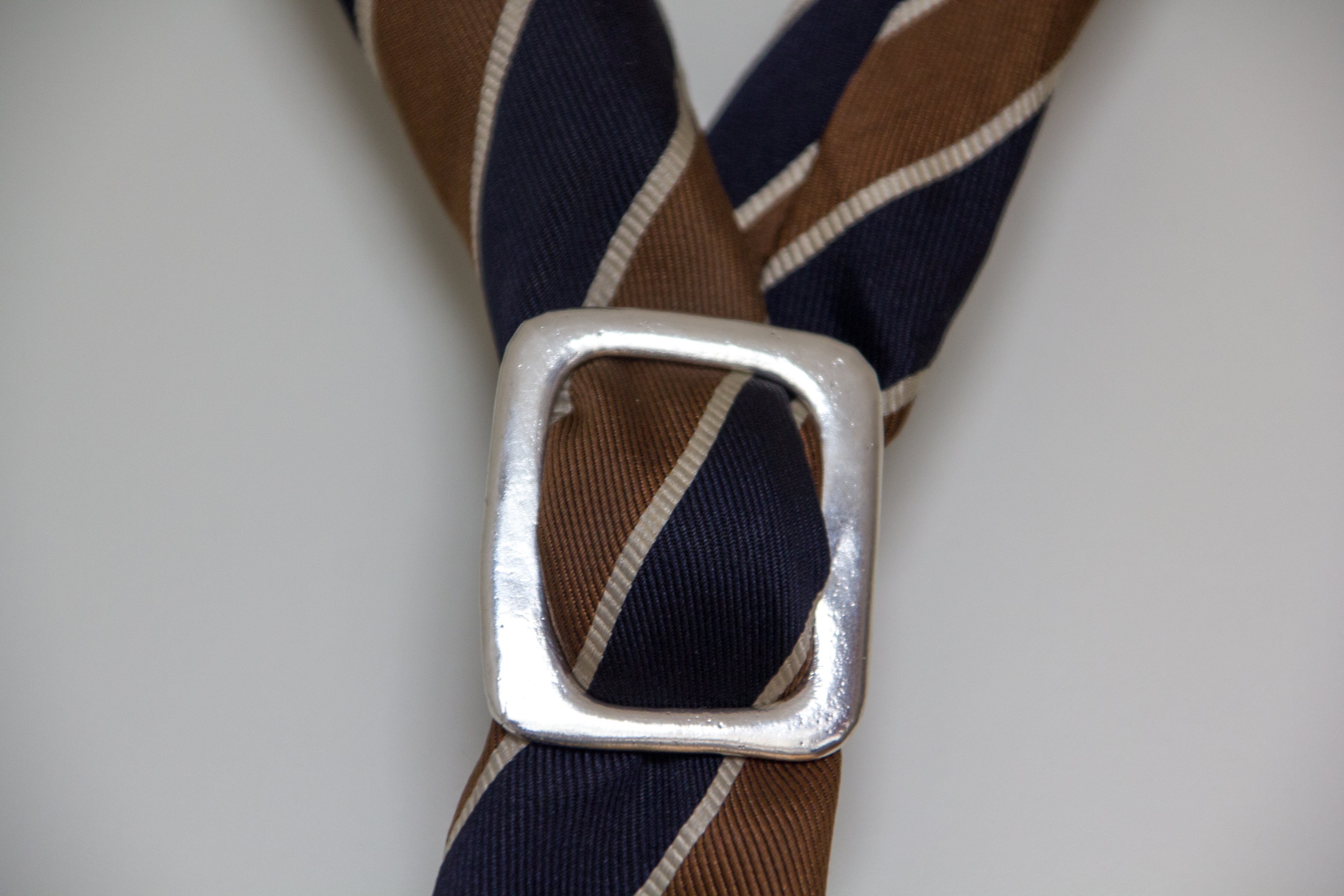 the square buckle